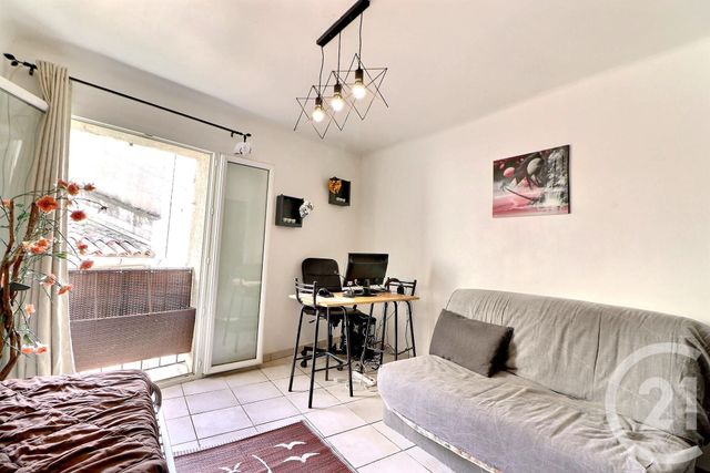 Appartement Studio à vendre - 1 pièce - 22,20 m2 - Frejus - 83 - PROVENCE-ALPES-COTE-D-AZUR