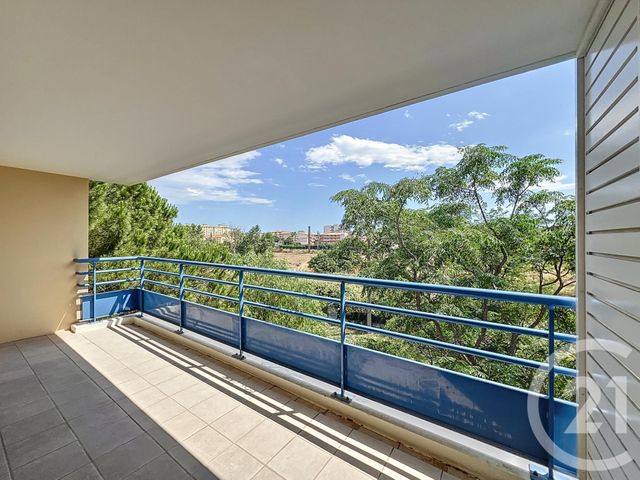 Appartement T3 à vendre - 3 pièces - 66,67 m2 - Frejus - 83 - PROVENCE-ALPES-COTE-D-AZUR