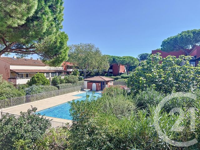 Appartement T3 à vendre - 3 pièces - 44 m2 - Frejus - 83 - PROVENCE-ALPES-COTE-D-AZUR