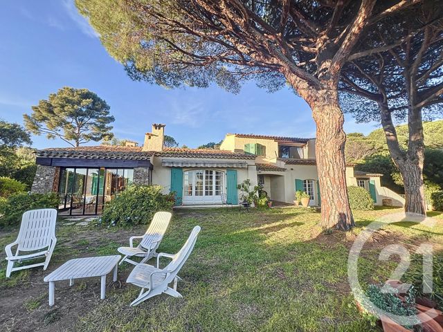 Maison à vendre - 6 pièces - 227,44 m2 - Frejus - 83 - PROVENCE-ALPES-COTE-D-AZUR