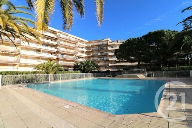 Appartement T3 à vendre - 3 pièces - 80,38 m2 - Frejus - 83 - PROVENCE-ALPES-COTE-D-AZUR