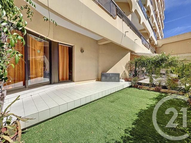 Appartement T2 à vendre - 2 pièces - 38,86 m2 - Frejus - 83 - PROVENCE-ALPES-COTE-D-AZUR