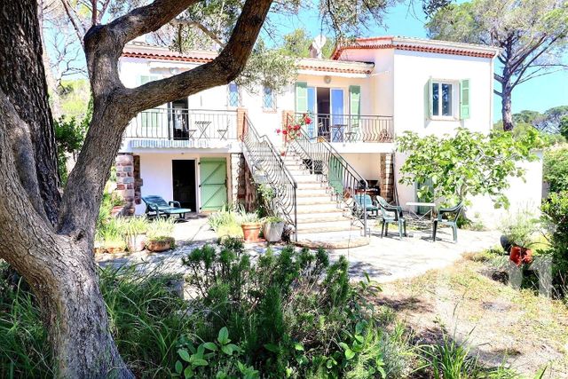 Maison à vendre - 7 pièces - 120 m2 - Frejus - 83 - PROVENCE-ALPES-COTE-D-AZUR