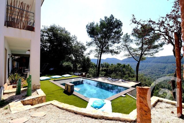 Maison à vendre - 6 pièces - 190 m2 - Bagnols En Foret - 83 - PROVENCE-ALPES-COTE-D-AZUR